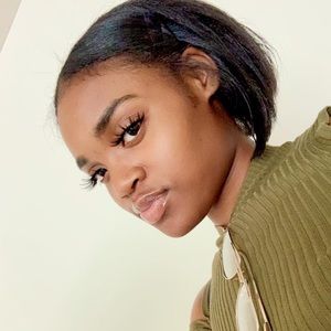 Meet your Posher, Alexandria